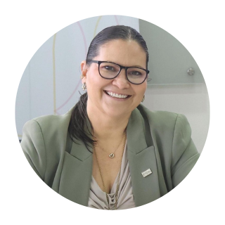 Dra. Cecilia Paredes